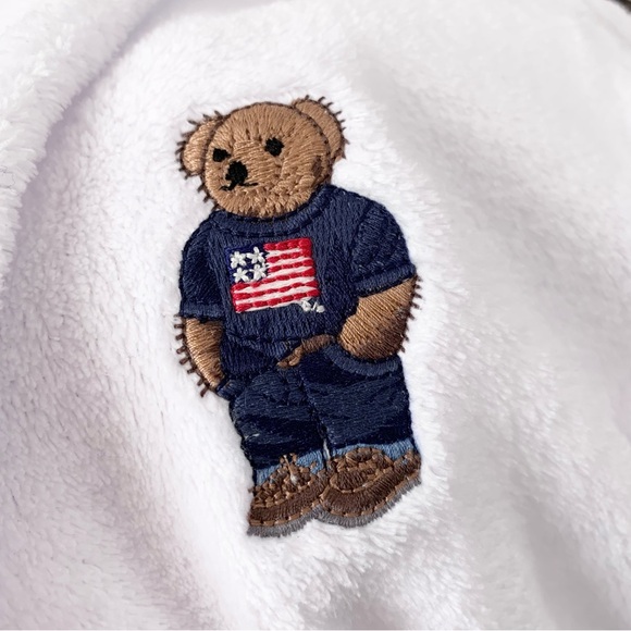 Ralph Lauren polo bear embroidered plush white robe - Picture 5 of 16